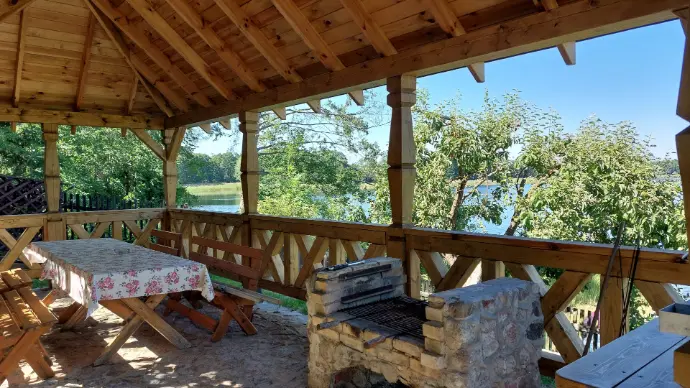 Altana grillowa z grillem kamiennym